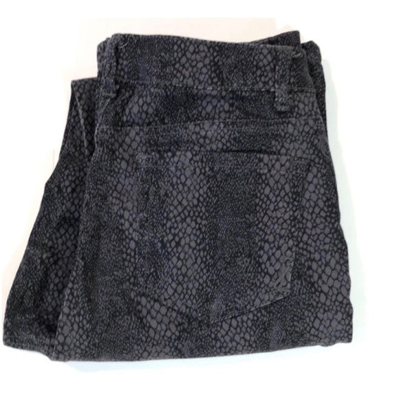 Jones NY Snake Print Jeans - Picture 1 of 6